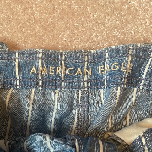 American Eagle size 4 blue/white striped high waisted shorts - Picture 3 of 3
